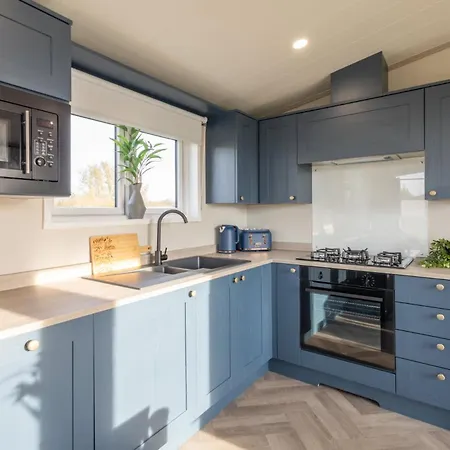 Domek alpejski Host & - Riverwood, Ashdown Retreat Pickering
