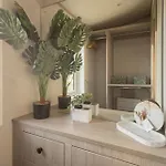 Host & - Riverwood, Ashdown Retreat Pickering