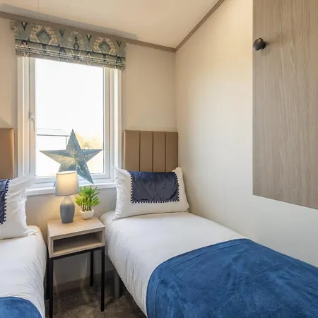 Host & - Riverwood, Ashdown Retreat * Pickering